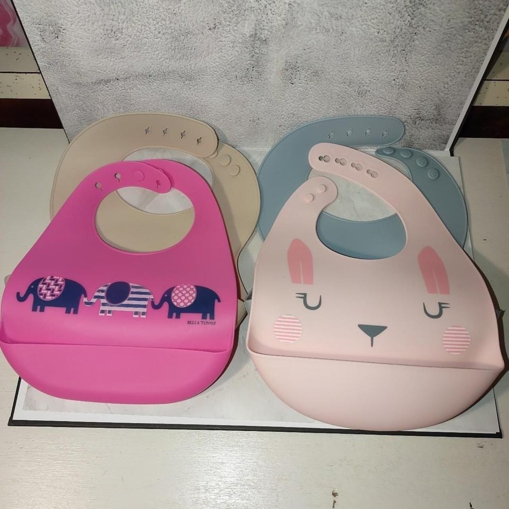Silicone baby‎ bibs adjustable with food catcher set of 4